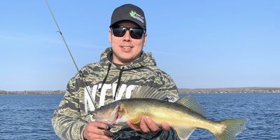 4-Hour Pro Angler Fishing Trip – Forest County, WI