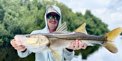 Full Day Inshore Charter – Fly Fishing (8hr)