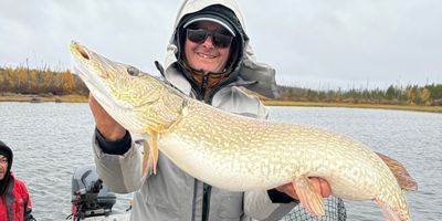 Northwest Territories Fly-In Fishing Trip | All-Inclusive Full Day Private Seasonal Guided Trip