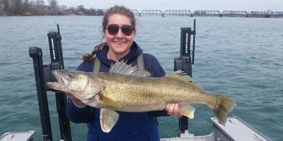 Canadian Fishing Trip | Lake Erie Walleye Fishing