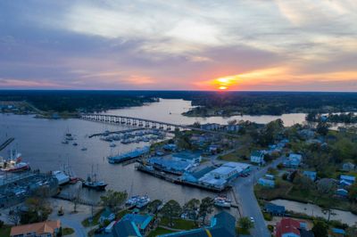 Scenic Boat Tour of Oriental, NC (7 Guest)