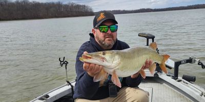 Musky Night Fishing 