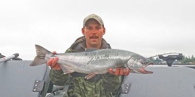 Charter Fishing in Astoria Oregon | Ocean Salmon Fishing Trip