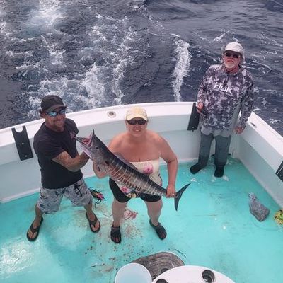 8 Hour Charter Fishing in Destin Florida