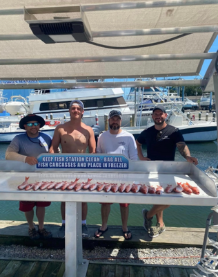 Fishing & Chilling Out at Crab Island 