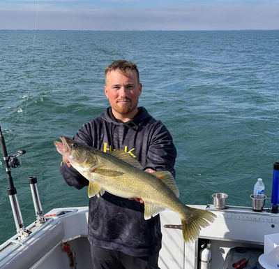 Lake Erie Walleye Fishing | 8 Hour Seasonal Trophy Walleye Charters