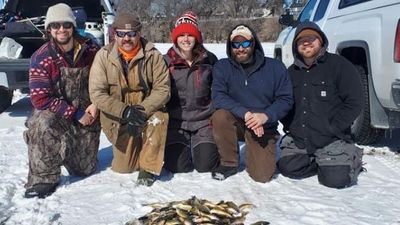 Northern Iowa & Southern Minnesota 7 Hour Fishing Trip (8-10 Guests)