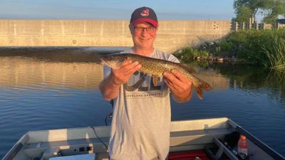 Inland Lake, MI 4-Hour Fishing Trip