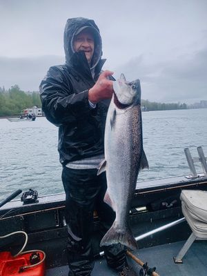 Spring Chinook fishing (trolling)