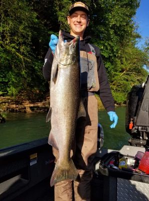 Spring Chinook Fishing (tributary) 