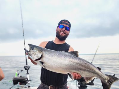 Lake Ontario Fishing Charters |  8-Hour Trip for Families or Novice Anglers