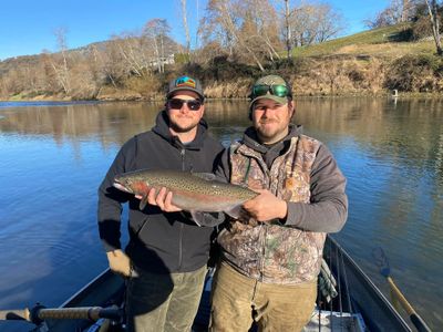 Rogue River Oregon Fishing Guides | 8 Hour Charter Trip