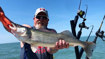 Charter Fishing in Lake Erie | 6Hrs Lake Fishing