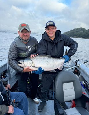  Half Day Salmon Fishing in the Columbia River And Pacific Ocean | Private 6 Hour Salmon Fishing