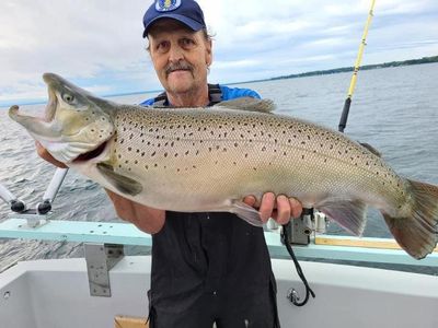 Lake Ontario fishing