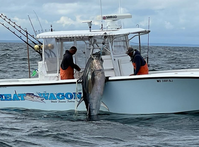 Fishing Charters Cape Cod | Private 10 Hour Morning Tuna Adventures