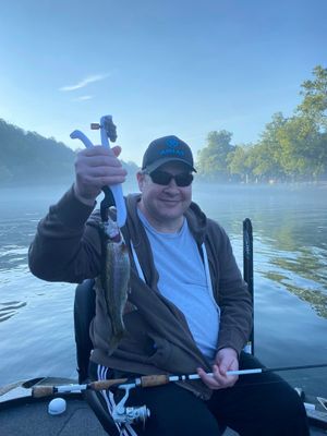 Quick Trout Fishing in Lake Taneycomo (2 hours)