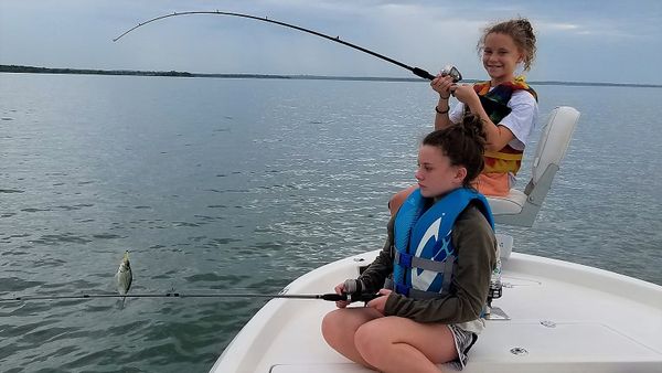 Fishing in Grapevine Lake, TX | 4 Persons Max