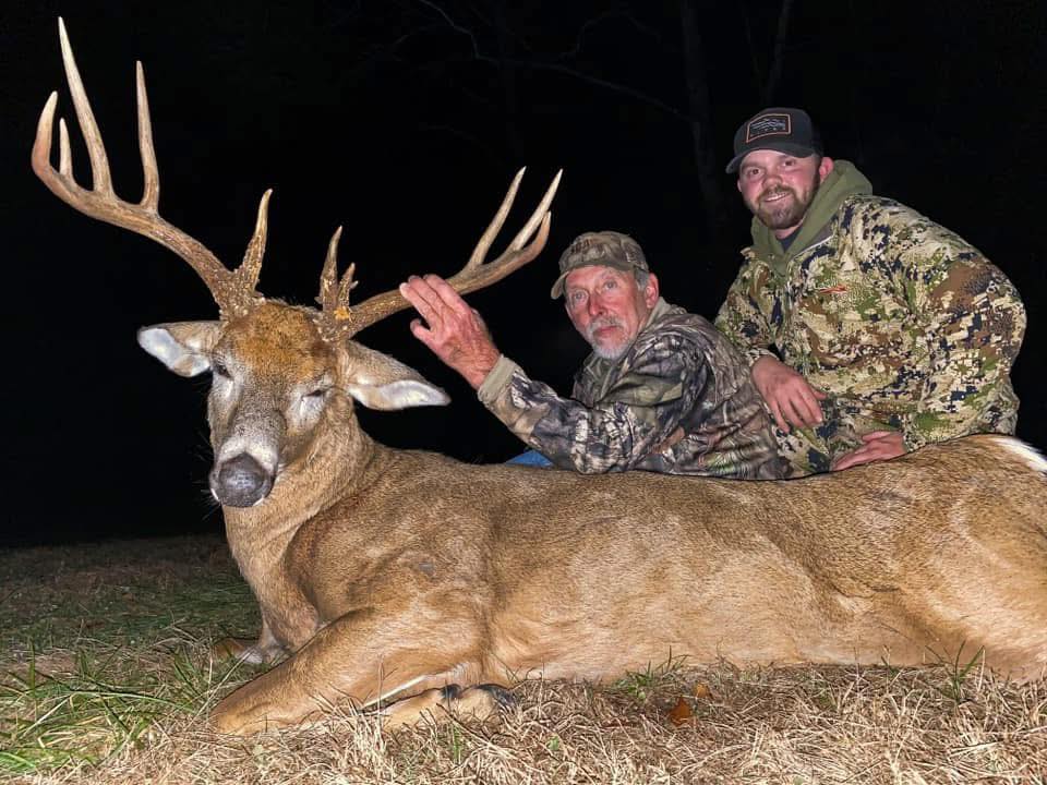 4-day private muzzleloader whitetail deer hunting trip in Sunfish Valley Ohio OH-2 territory