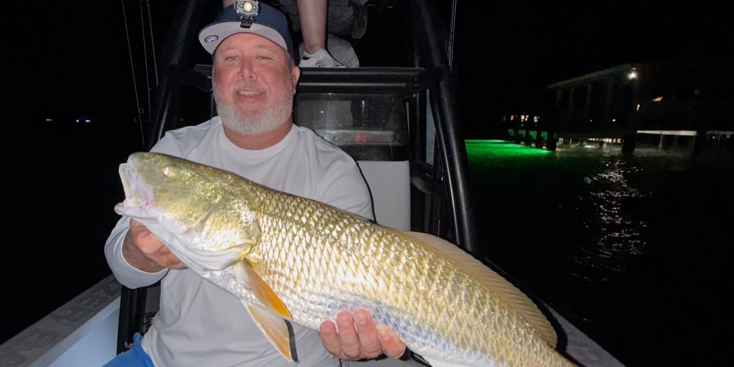 Homosassa inshore fishing charter boat targeting redfish and snook in shallow flats waters