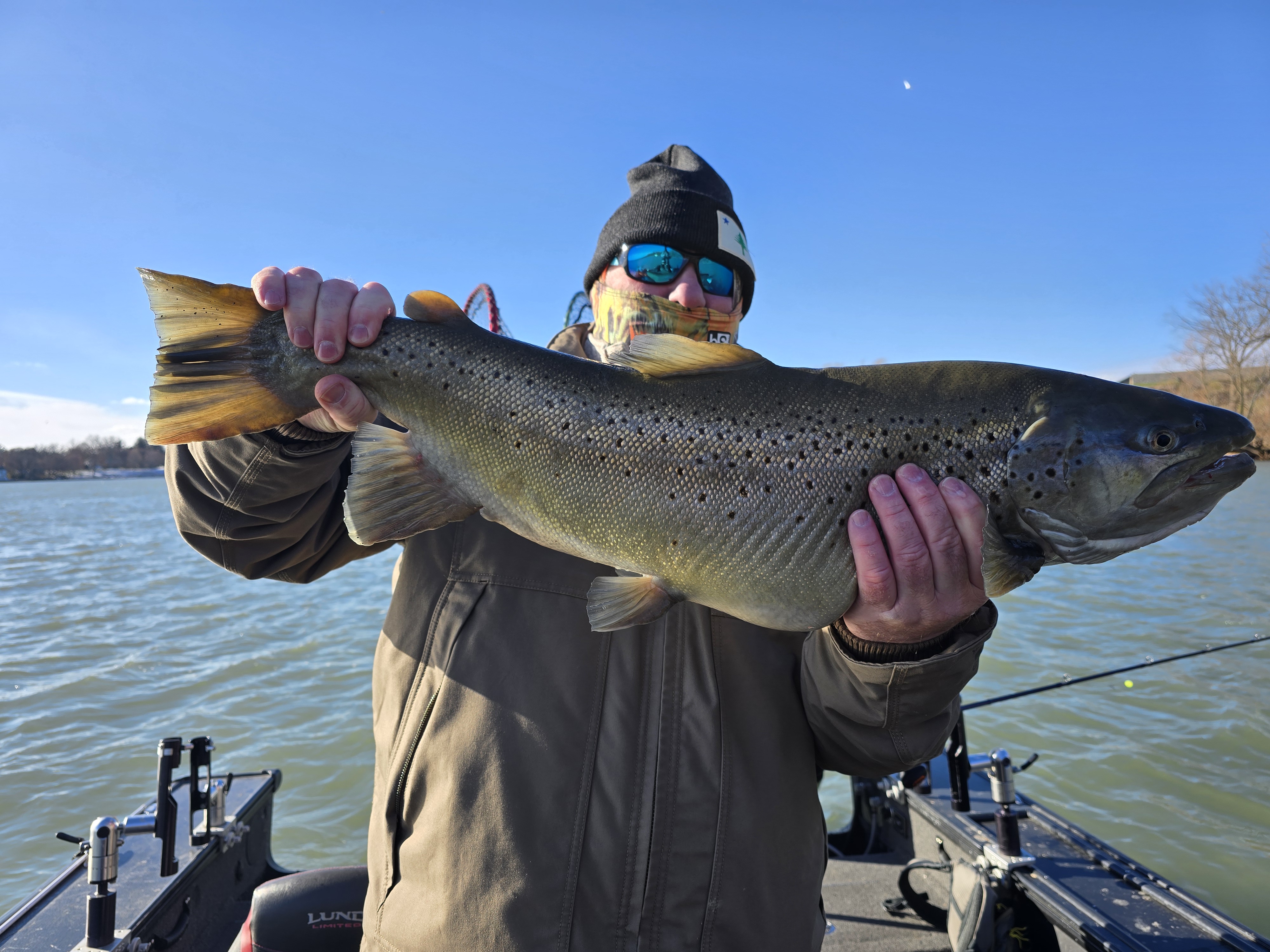 7 people fishing in New York
