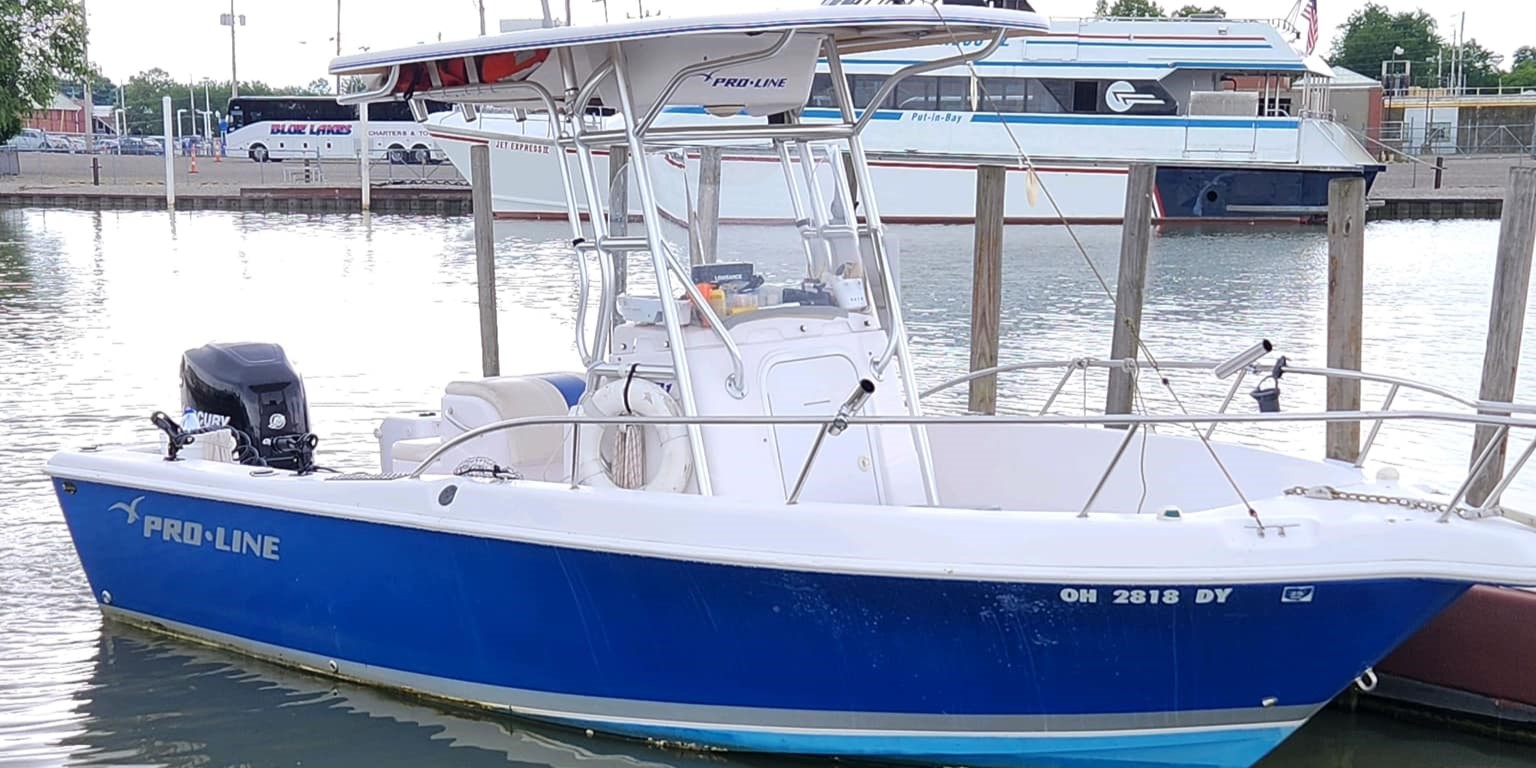Aqua Sport (Cabin cruisers)