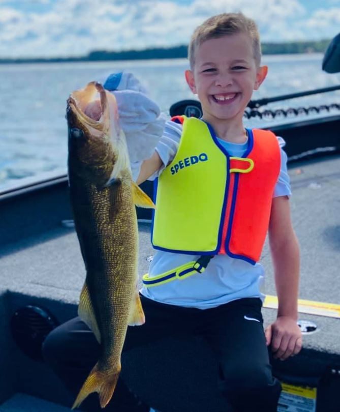 Angler with big 22-inch fish caught in MN