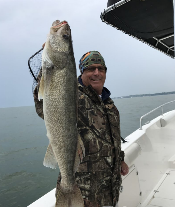 Angler with a big fish at Lakeside Marblehead