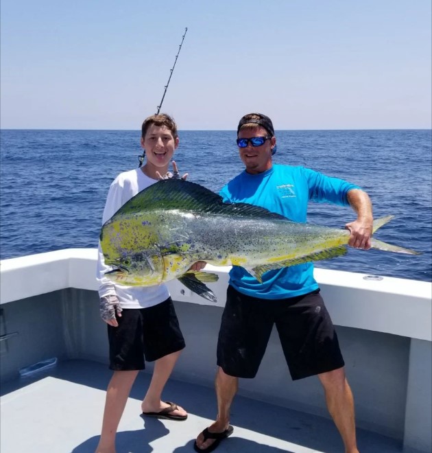 Fishing trip in Florida with a big 37-inch catch