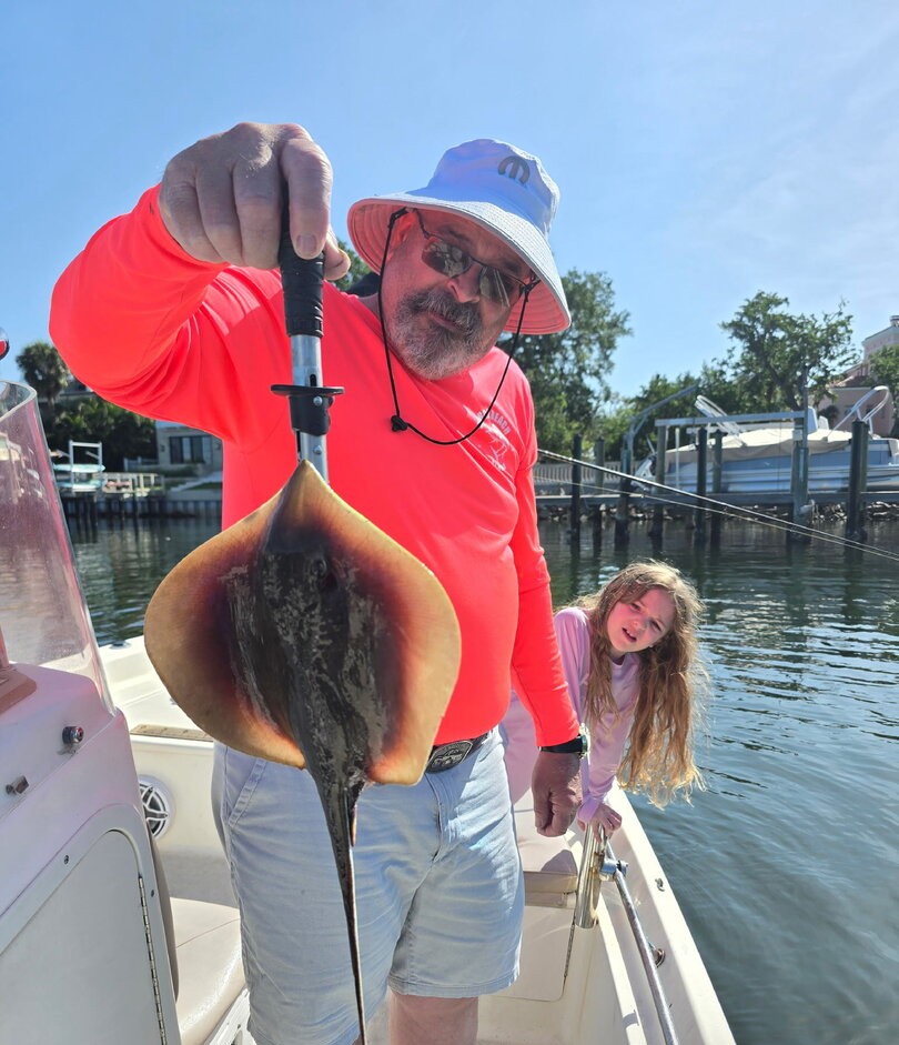 Large stingray caught while fishing in St. Petersburg FL displayed on boat