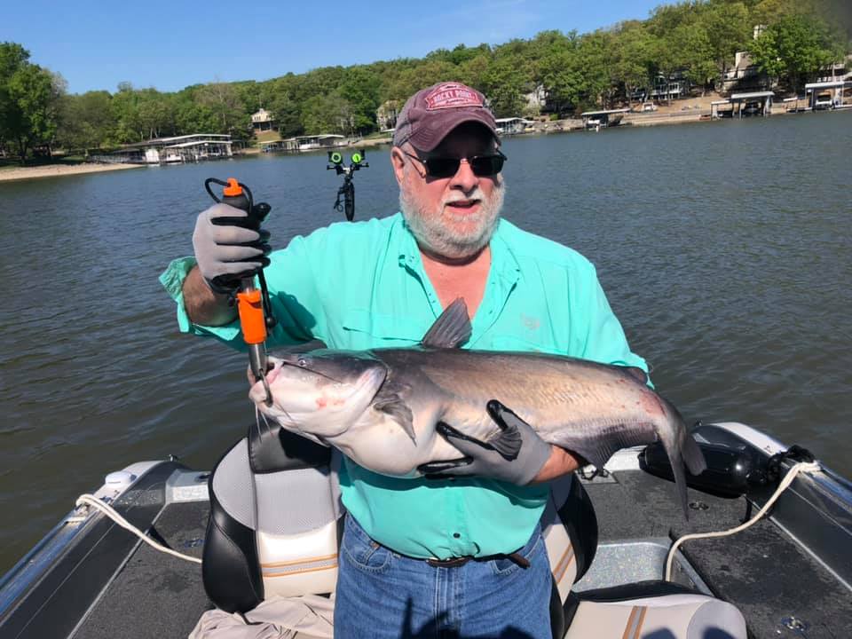 A white catfish measuring 20 inches, caught in MO while fishing.