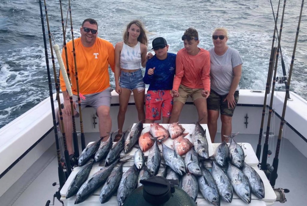 5 people fishing in Alabama