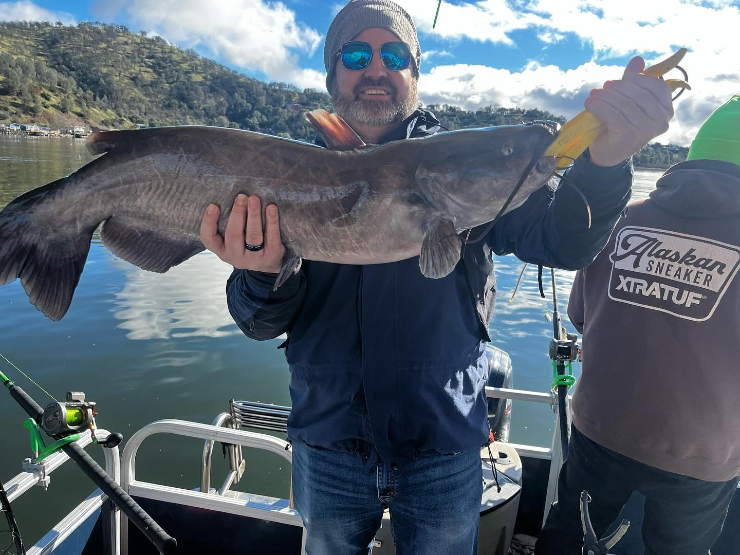 Catching a big blue catfish in Clearlake