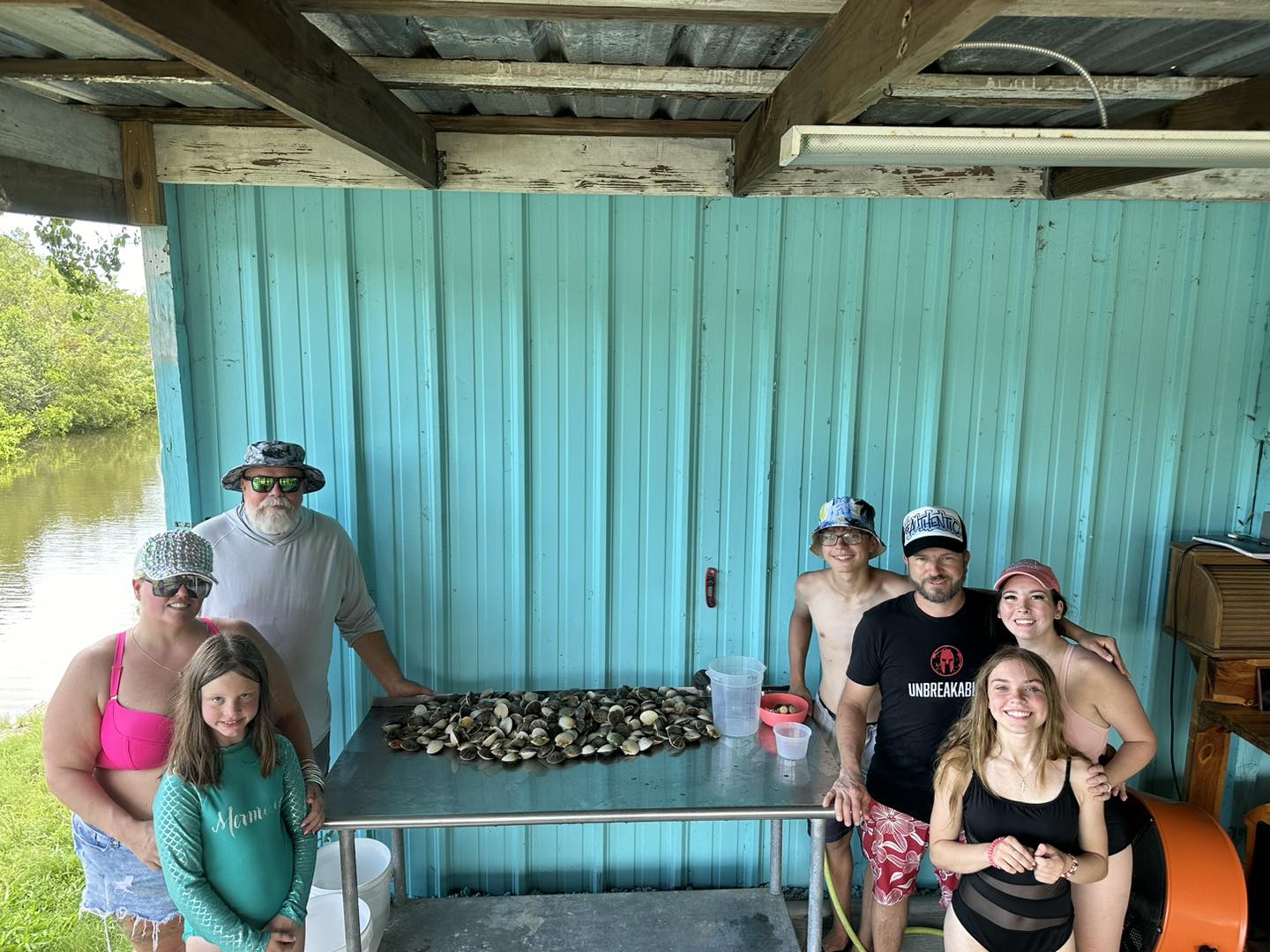 Group of 7 people fishing in Crystal River