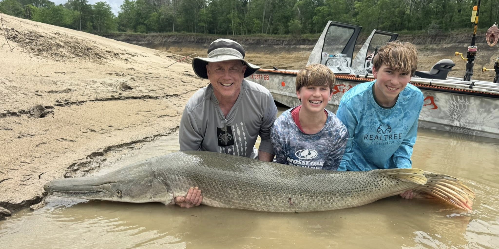 Trinity River alligator gar fishing trip with Garzilla Guide Service in Palestine, Texas