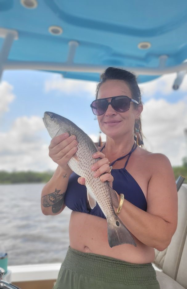Angler with one fishing rod in MS