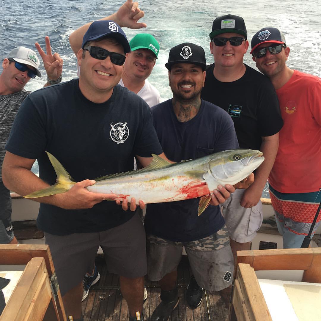 6 anglers fishing in San Diego