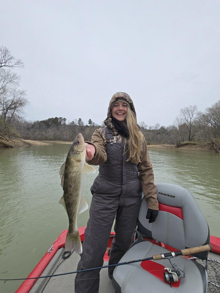 Angler with big fish catch in Rogers