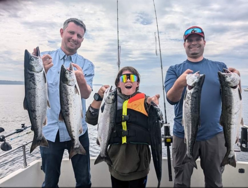 6 pink salmon caught while fishing in WA