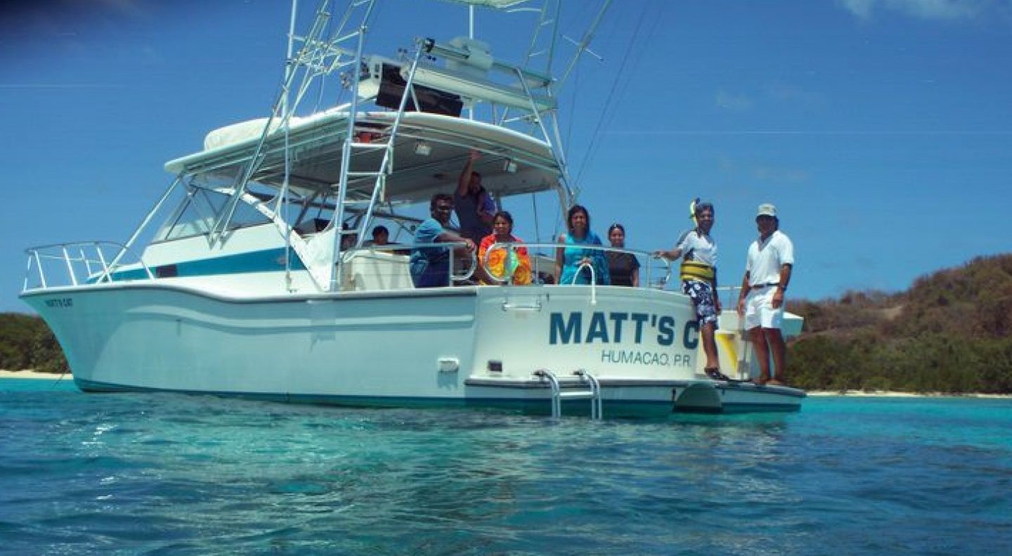 7 people fishing in PR