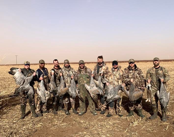 9 people hunting in TX