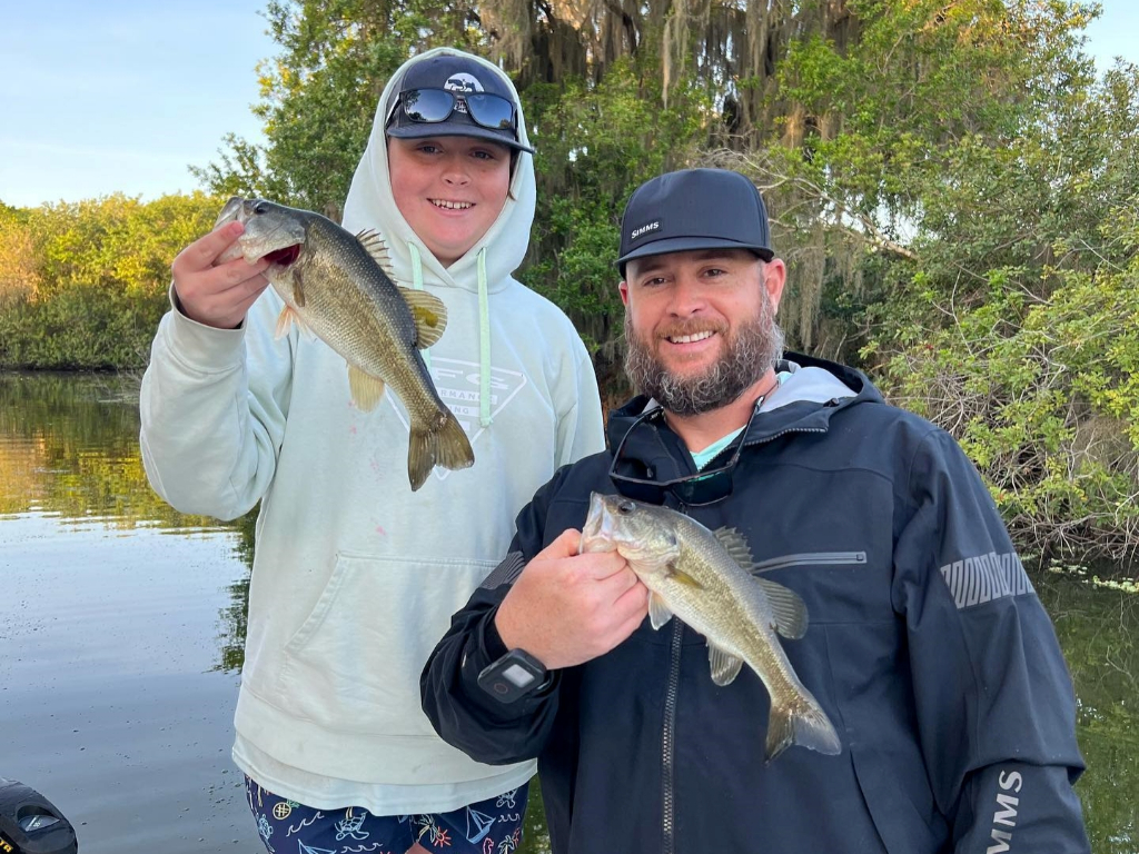 2 anglers fishing in FL