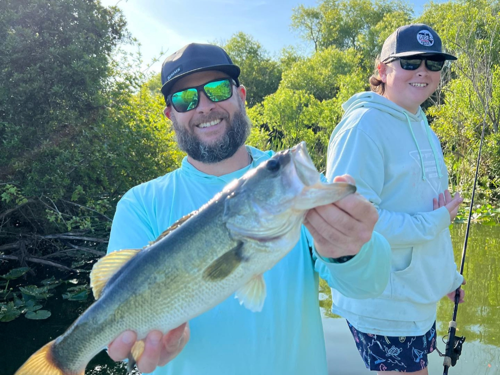 Two people fishing in Florida