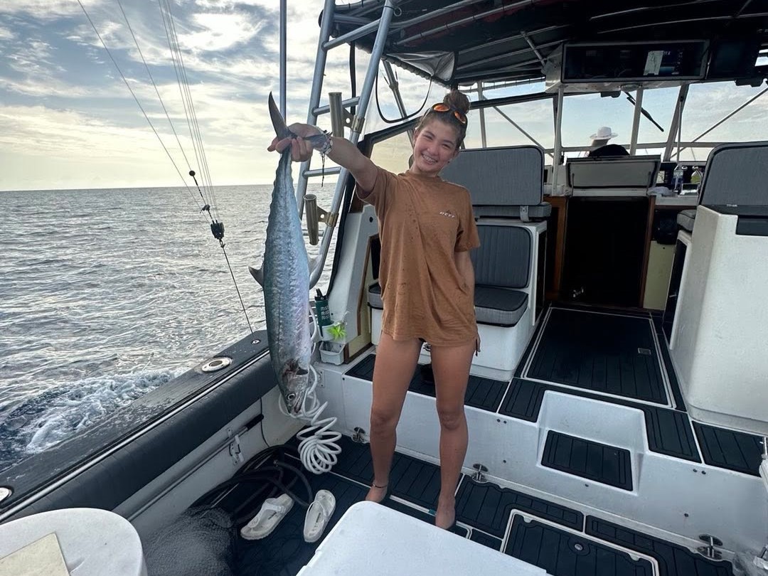 Sebastian offshore fishing charter boat trolling for mahi mahi and tuna in open waters