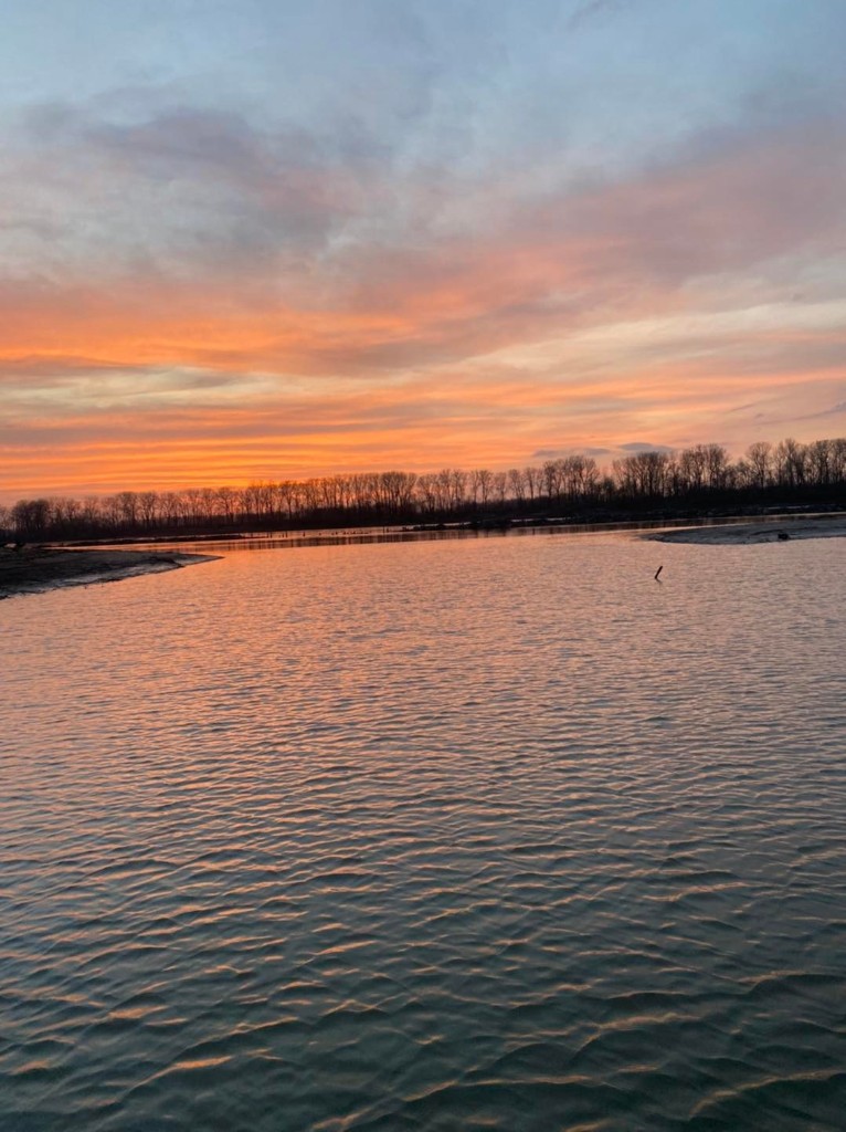 Scenic view of St. Louis, Missouri with fishing gear