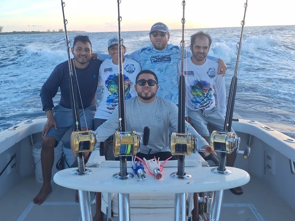 Bottom fishing boat charter in Cozumel waters with Captain Manny Pool's Prowler 22' vessel