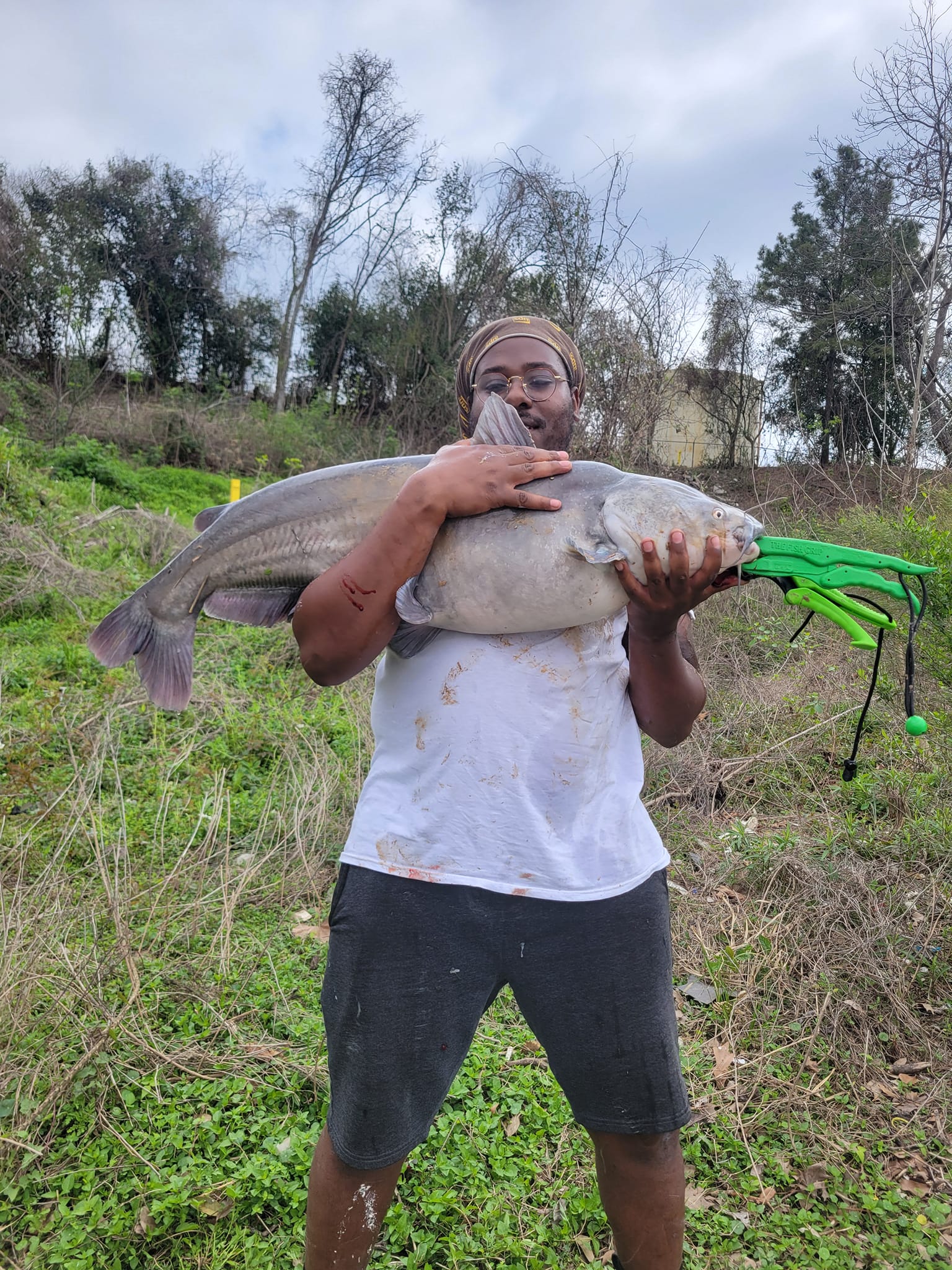 Full day guided fishing charter boat on San Jacinto River near Houston targeting alligator gar