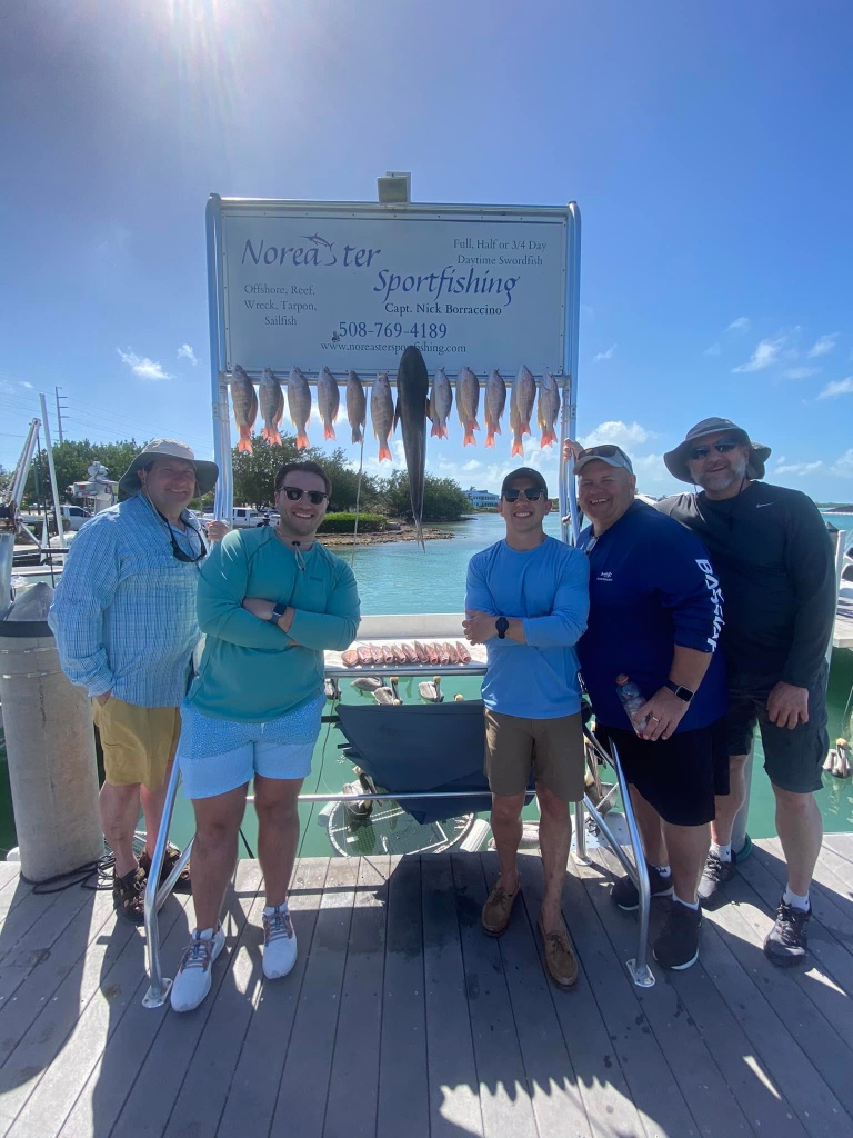 5 people fishing with 1 fish in FL