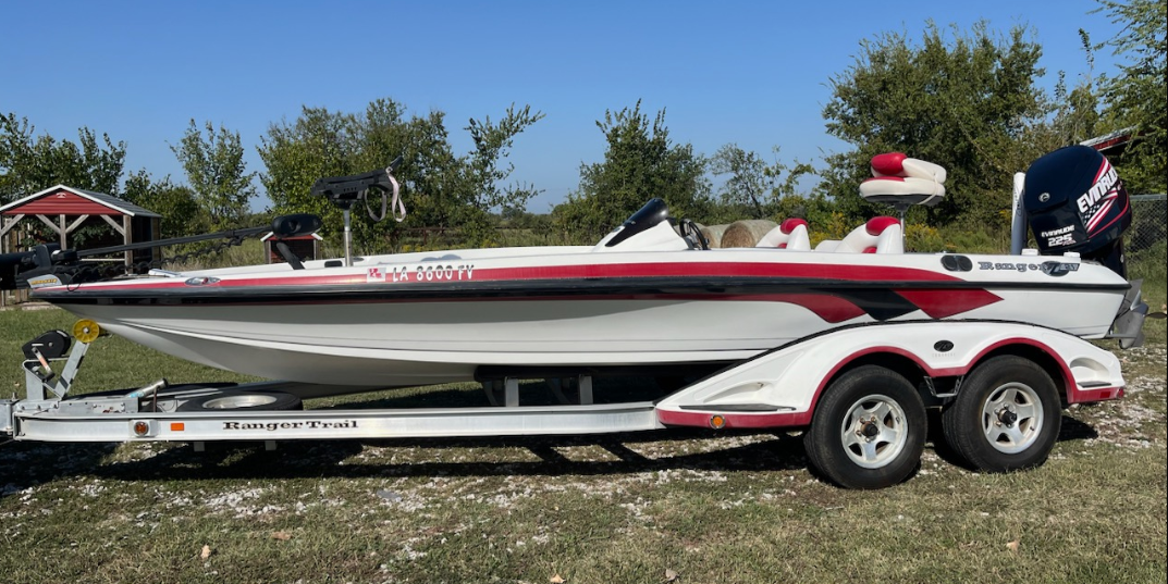 21 Foot Ranger Bass Boat