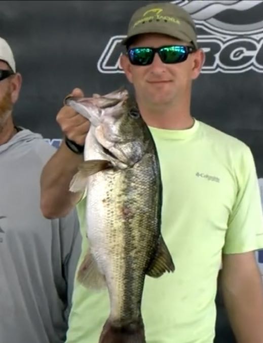 Largemouth Bass caught fishing in Brookeland